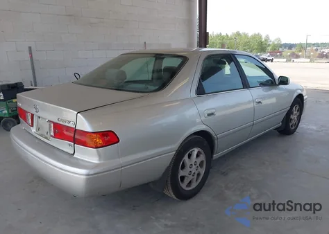 2000 Toyota Camry Le V6 z USA, uszkodzony, nr VIN JT2BF22K2Y0239961
